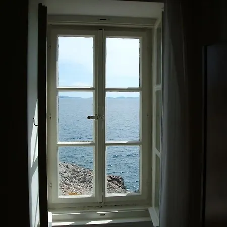 Apartment Lighthouse Prisnjak Murter